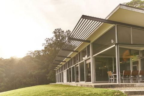 Bundaleer Architect Designed Stunning Views! - Accommodation Cairns 2