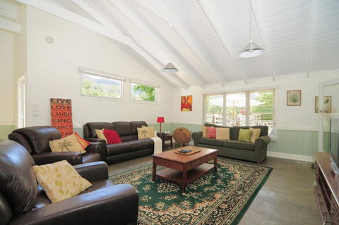 Spring Grove Dairy Picturesque Views! - Accommodation Cairns 3