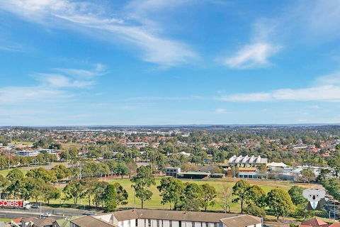 SouthWest LIVERPOOL Amazing View 2Bed APT NLP100A - Accommodation Cairns 5