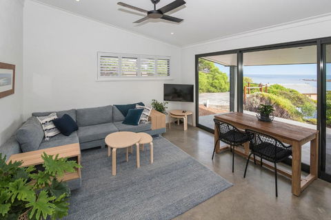 FortyTwo Mini - Accommodation Cairns 2