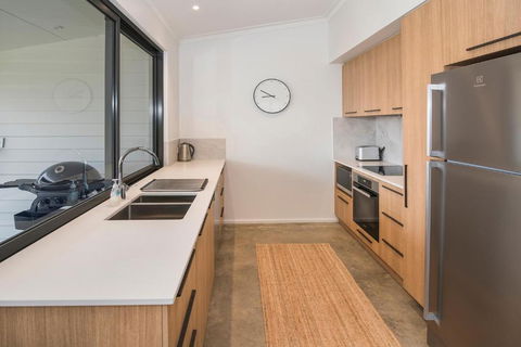 FortyTwo Mini - Accommodation Cairns 1