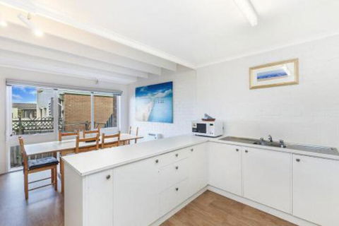 Beach Terrace 4 - Accommodation Cairns 4