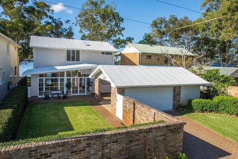 A Foreshore Salamander Bay - Accommodation Cairns 2