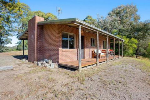 Braeside Cabin Four Ziera - Accommodation Cairns 0