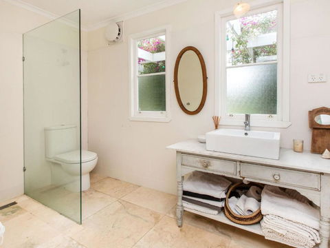 BARRIMA SOMERS BEACH - Accommodation Cairns 5