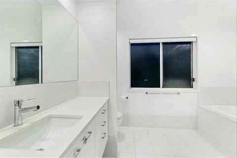 THE BEACH OASIS At 360 - Accommodation Cairns 1