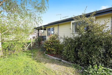 Yarragon 4 Bedroom House In Gippsland - Accommodation Cairns 1