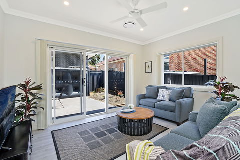 Accommodation Hunter - Adams St Maitland - Accommodation Cairns 4