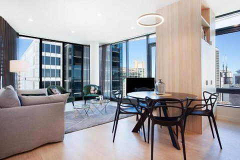 CITY HIGH Hosted By: LAbode Accommodation - Accommodation Cairns 0