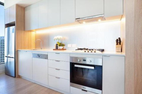 CITY HIGH Hosted By: LAbode Accommodation - Accommodation Cairns 3