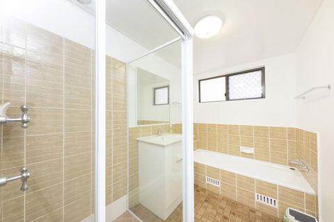 Breakers 11 - Accommodation Cairns 7