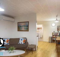 Retro Groovy Pad Pt Elliot - Accommodation Cairns