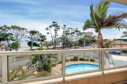 Bikinis & Martinis At Points North - Accommodation Cairns 5