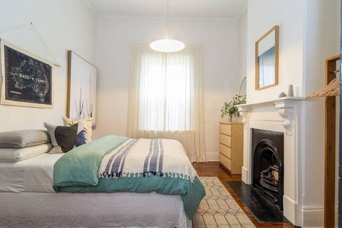 Blackbird At Arlos The Heart Of Glenelg Wifi - Accommodation Cairns 7