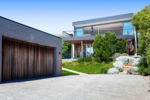 Bay Vista Amazing Bay Views With The Beach At Your Doorstop! - Accommodation Cairns 3
