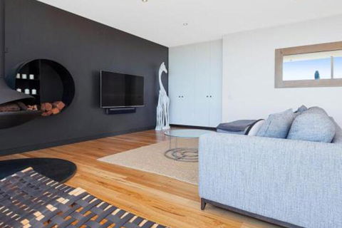 Bay Vista Amazing Bay Views With The Beach At Your Doorstop! - Accommodation Cairns 1