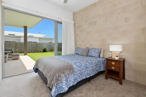 BEACHSIDE HAVEN - Accommodation Cairns 5