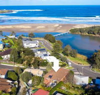 Seven Smiles riverside location  ocean views - Accommodation Cairns