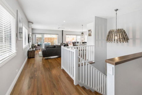 HALE KUPA Rye Beach House Spa Table Tennis - Accommodation Cairns 1