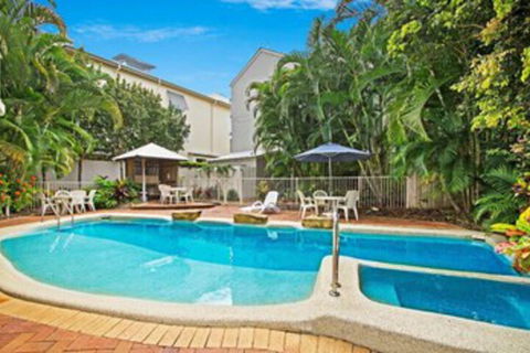 Beautiful North Facing River Views At Noosaville Unit 4 Riverside 235 Gympie Tce - Accommodation Cairns 0