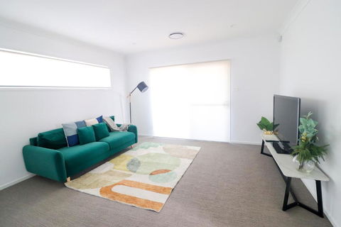 Surfers Paradise At Catherine Hill Bay - Accommodation Cairns 3