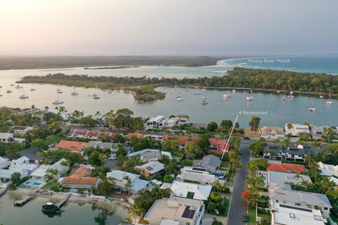Walk To Hastings Street Noosa Sound - Accommodation Cairns 3