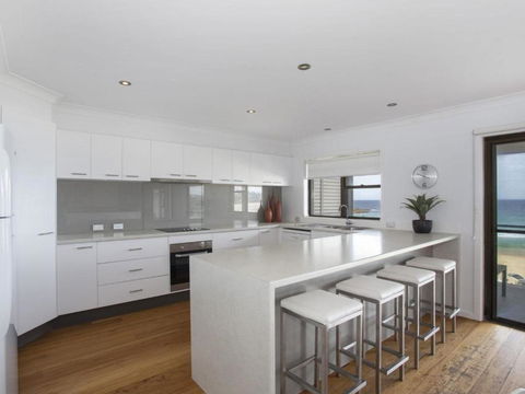 Beach Rd 24 Mollymook - Accommodation Cairns 2