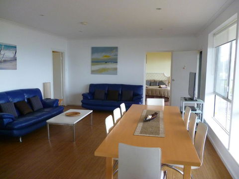 Blue Wren Beach House - Accommodation Cairns 7