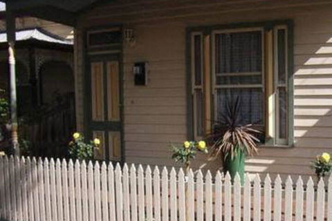 Bed & Breakfast At Stephanies - Accommodation Cairns 6
