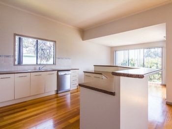 Beach House On Katherine Circuit - Accommodation Cairns 5