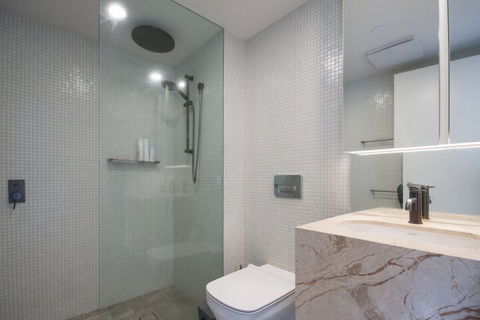 Modern Potts Point Apartment In Omnia - Accommodation Cairns 6