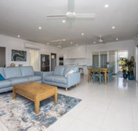 Sandy Decks - Accommodation Cairns