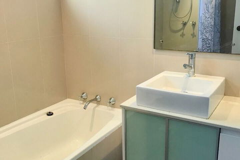 Spacious 3 Bedroom Apartment 20 Min To The CBD - Accommodation Cairns 2