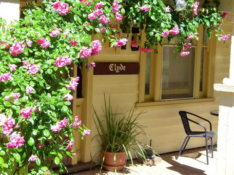 Clyde Cottage - Accommodation Cairns 6