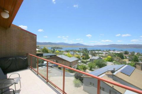 Bellview 3 / 11 Cobbodah Street - Accommodation Cairns 0