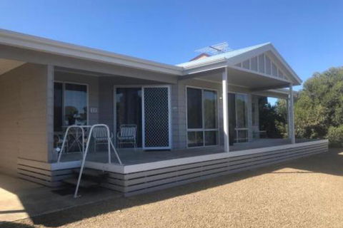 Island Break - Accommodation Cairns 0