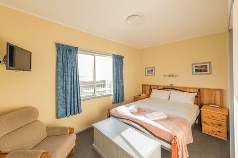 MARLO - Accommodation Cairns 6