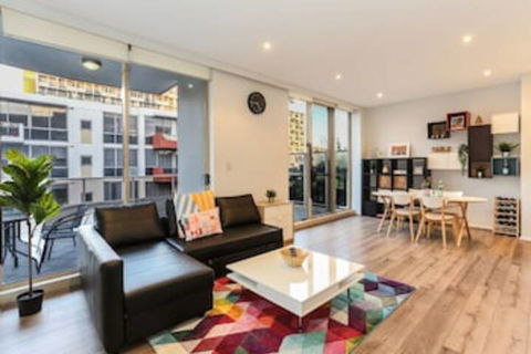 Beautiful Home 2beds Apt @waterloo-close To CBD - Accommodation Cairns 0