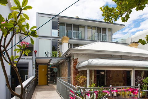 Boho Room In The City With Remarkable Rooftop - Accommodation Cairns 1