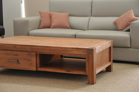 The Hub Bicheno - Accommodation Cairns 3