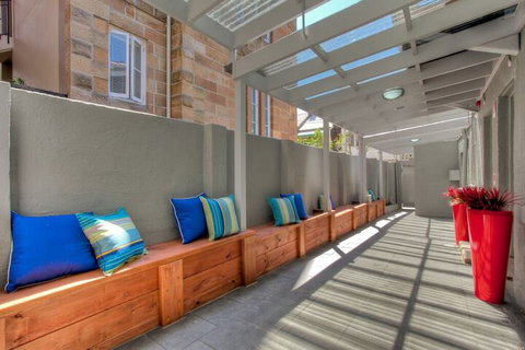 Flinders Street Studios - Accommodation Cairns 4