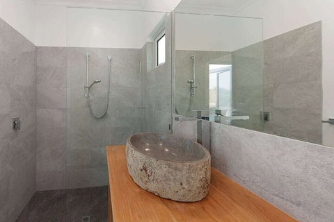 The Lookout - Accommodation Cairns 7