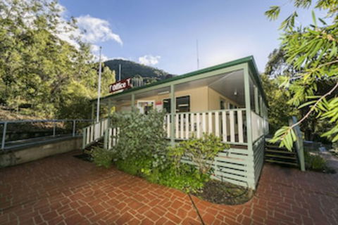 Reflections Holidays Parks Burrinjuck - Accommodation Cairns 0