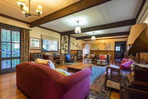 Walhalla Coach House - Accommodation Cairns 6