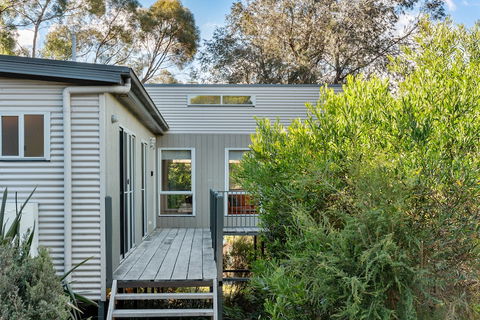 Freycinet Haven - Accommodation Cairns 0