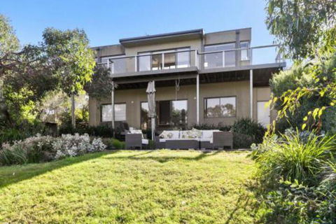 BELLE VUE ANGLESEA - Accommodation Cairns 0