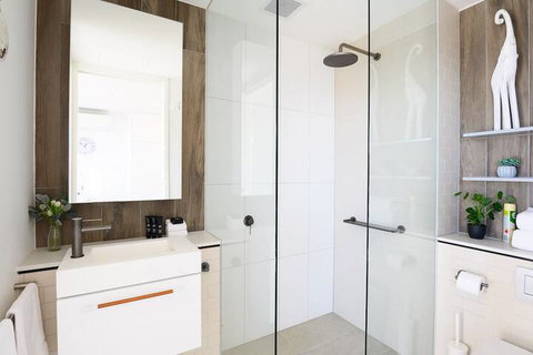 JUDD A Stylish Abode Awaits You - Accommodation Cairns 1