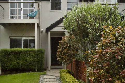 Balmoral - Accommodation Cairns 1