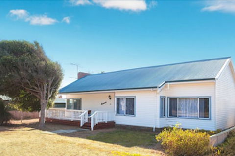 Sherwood - Accommodation Cairns 0