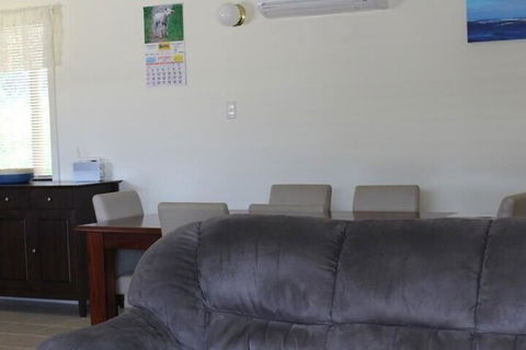 Beach Shack - Accommodation Cairns 2